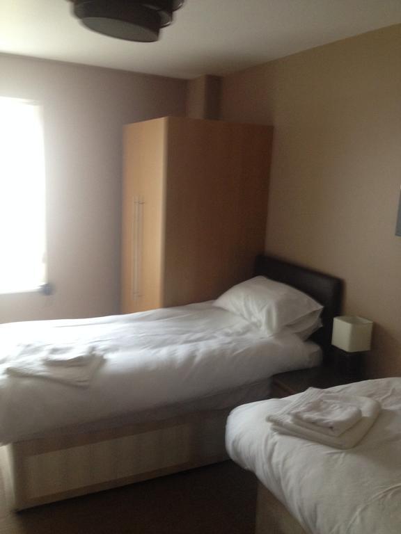 مبيت وإفطار Tredegar Coach & Horses الغرفة الصورة