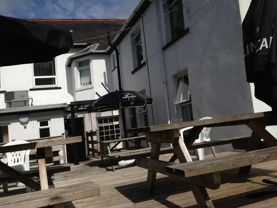 مبيت وإفطار Tredegar Coach & Horses المظهر الخارجي الصورة